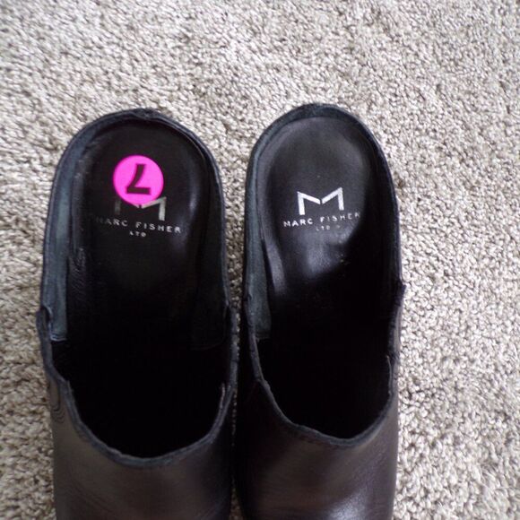 Marc Fisher leather booties 7 - Picture 4 of 9